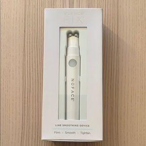 NuFACE FIX Line Smoothing Device and Serum